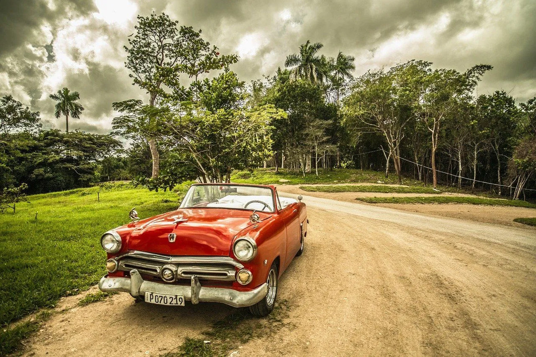 100 cubanske etternavn med betydninger og historie