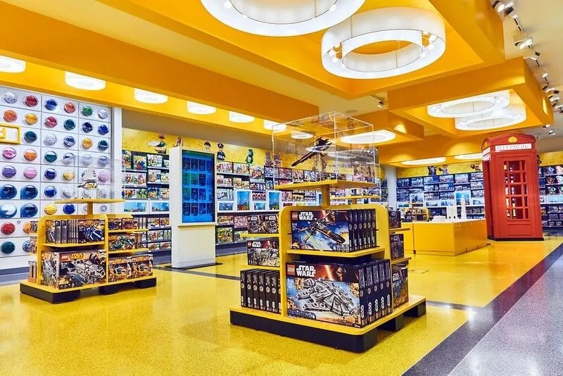 Hamleys, LEGO Store... Hvilke barnebutikker har gjenåpnet?