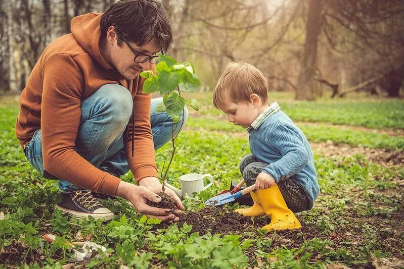 7 κορυφαίες συμβουλές για κηπουρική με παιδιά