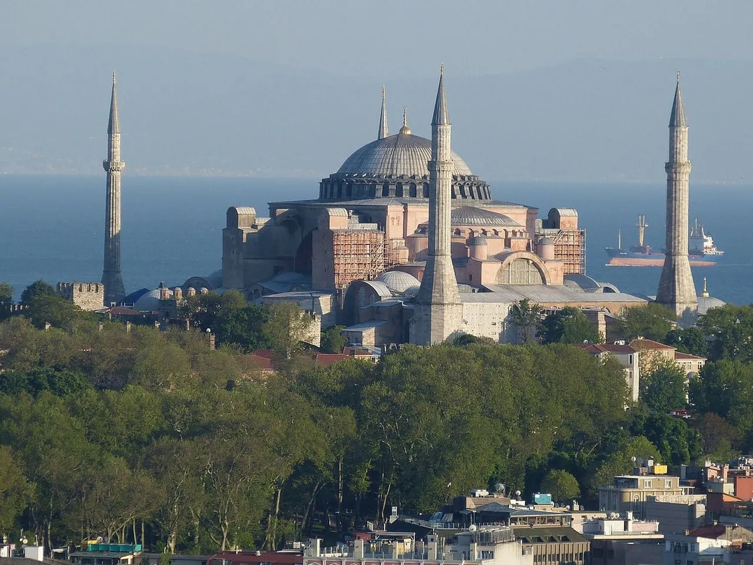 Hagia Sophia historie Hvorfor har den en så svulstig bakgrunn
