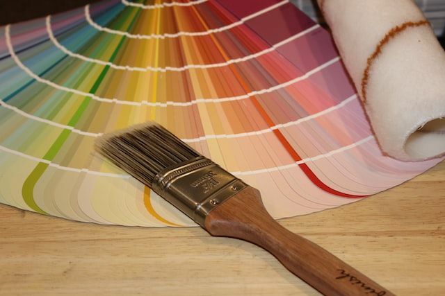 33 kule malingsfirmanavn for din fargerike virksomhet