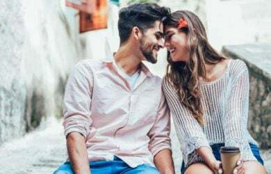 51 kjærlighetsvitser som får deg og partneren din til å le