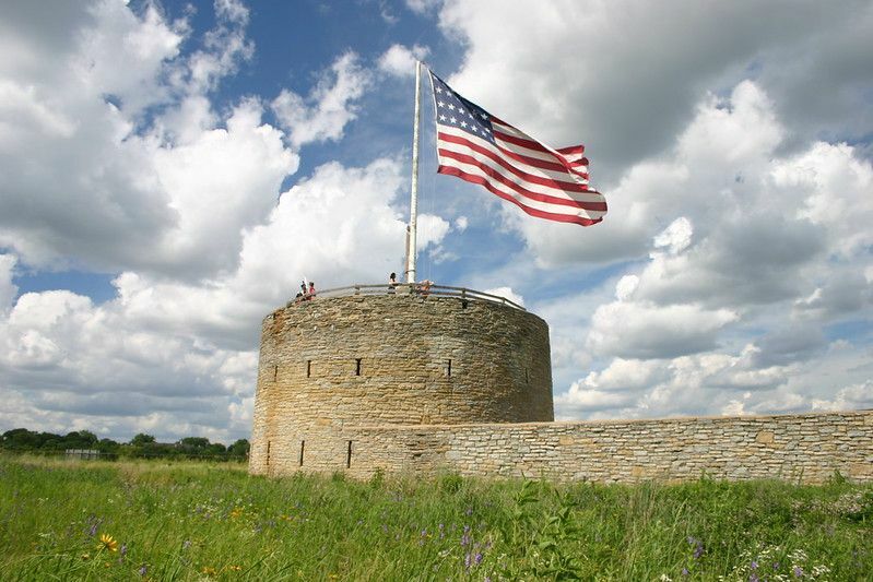 Snellingi kindlusel lehvis Ameerika lipp