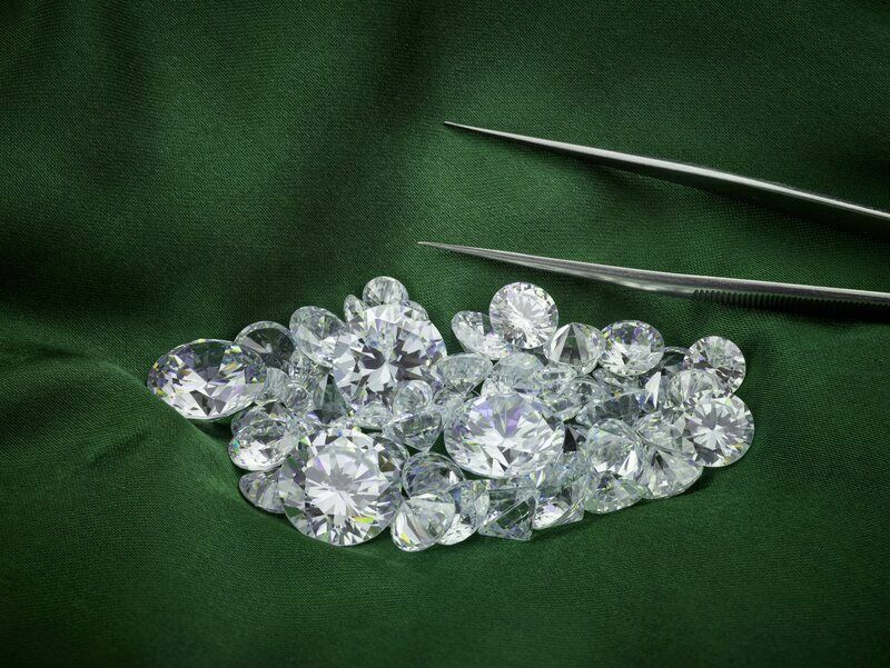 Les diamants sont-ils fabriqués à partir de charbon? Découvrez le processus de formation des diamants