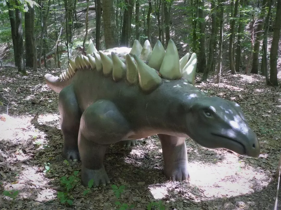 Hungarosaurus žil v Santonskej dobe.