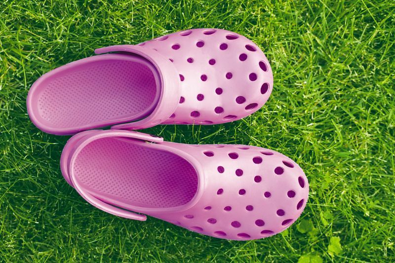 Co jsou Crocs Made Of Překvapivá fakta o botách, kterým byste možná nevěřili