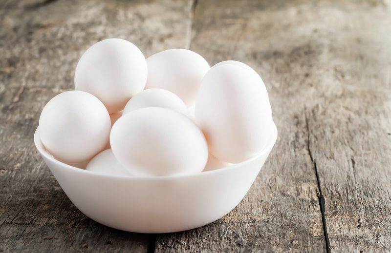 Huevos de ave blanca Aprende a identificarla por su forma y tamaño