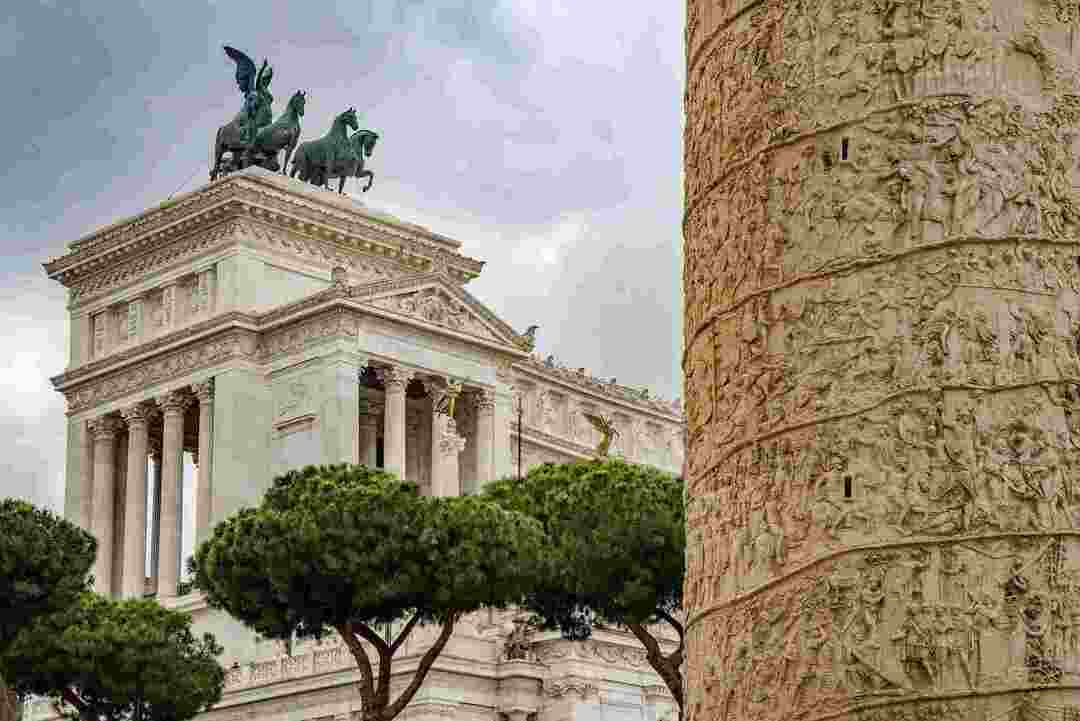 트라야누스 사실의 칼럼이 로마 승리 기념비에 대해 알아보십시오