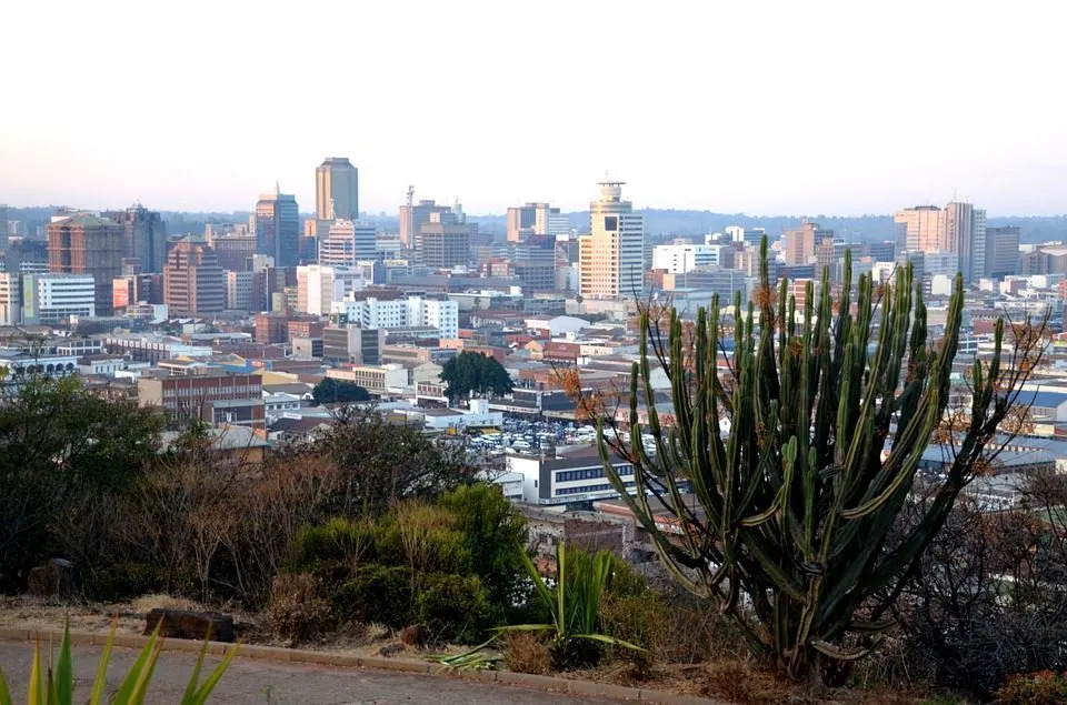 Harare a dél-afrikai tengerparttal nem rendelkező Zimbabwe fővárosa.