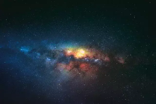 Ponad 50 najlepszych cytatów o nieskończoności, które zainspirują Cię do wzniesienia się w kosmos