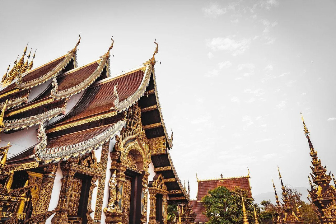 129 thailandske etternavn med betydninger og historie