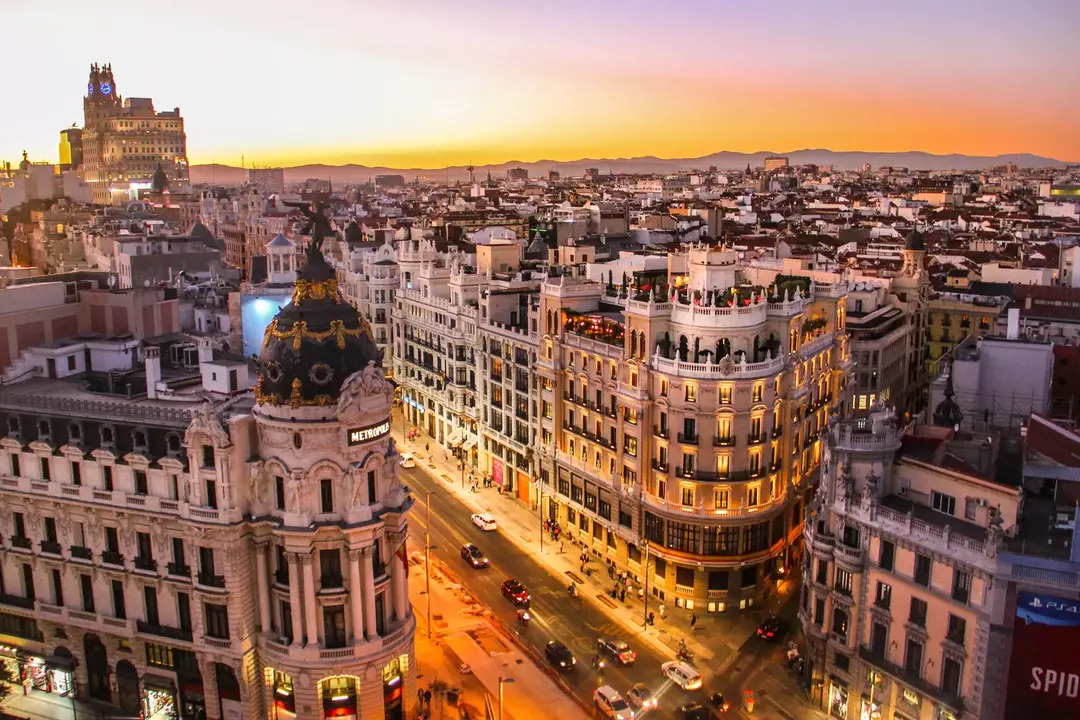 84 названия улиц Испании для вашего маленького земного шара