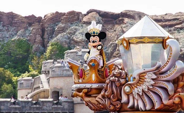 King Mickey er en av karakterene som gjør inntrykk i " Kingdom Hearts".
