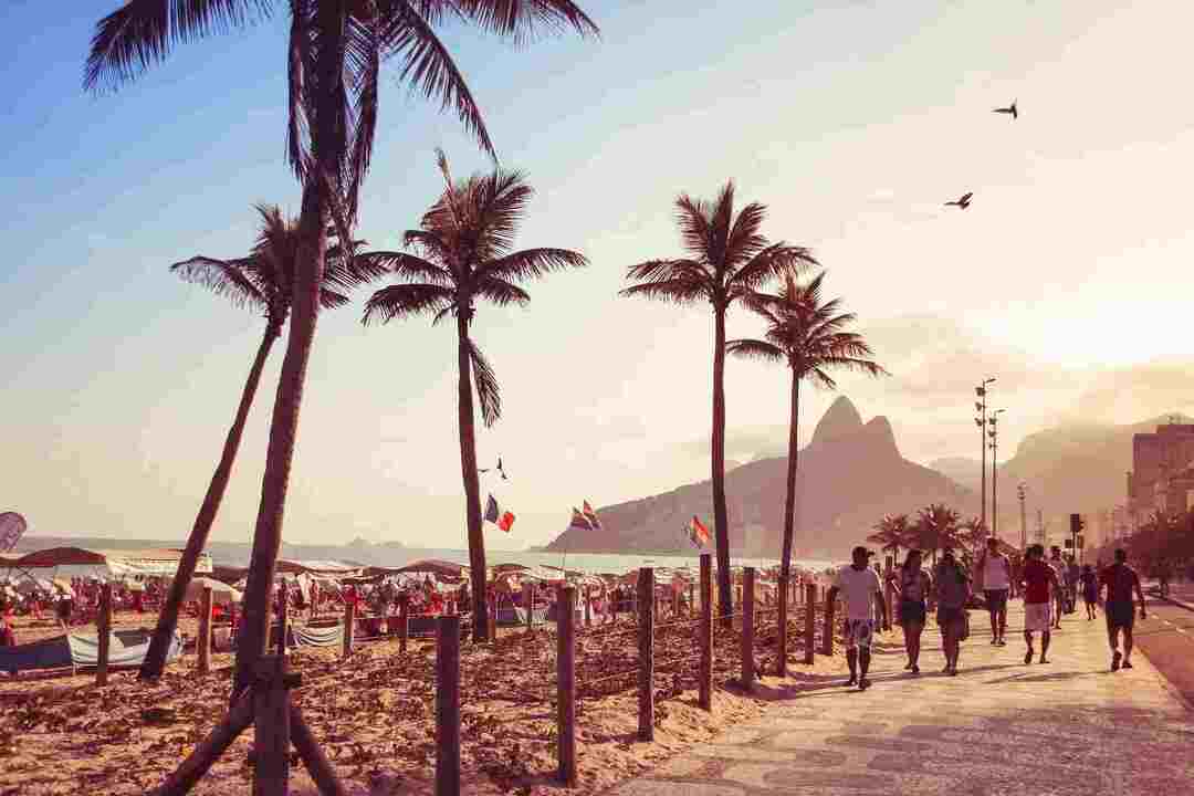Brazilijos paplūdimių faktai, kuo ypatinga Brazilijos paplūdimio kultūra