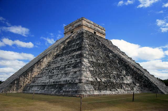 Tikal övergavs omkring 900 e.Kr.
