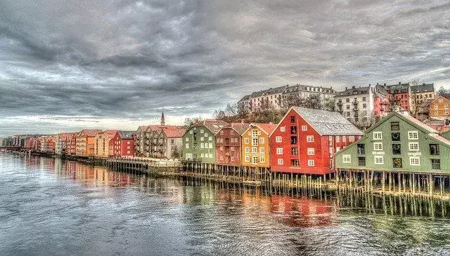 Topp 17 leksjoner om Norge å lære før du reiser dit!