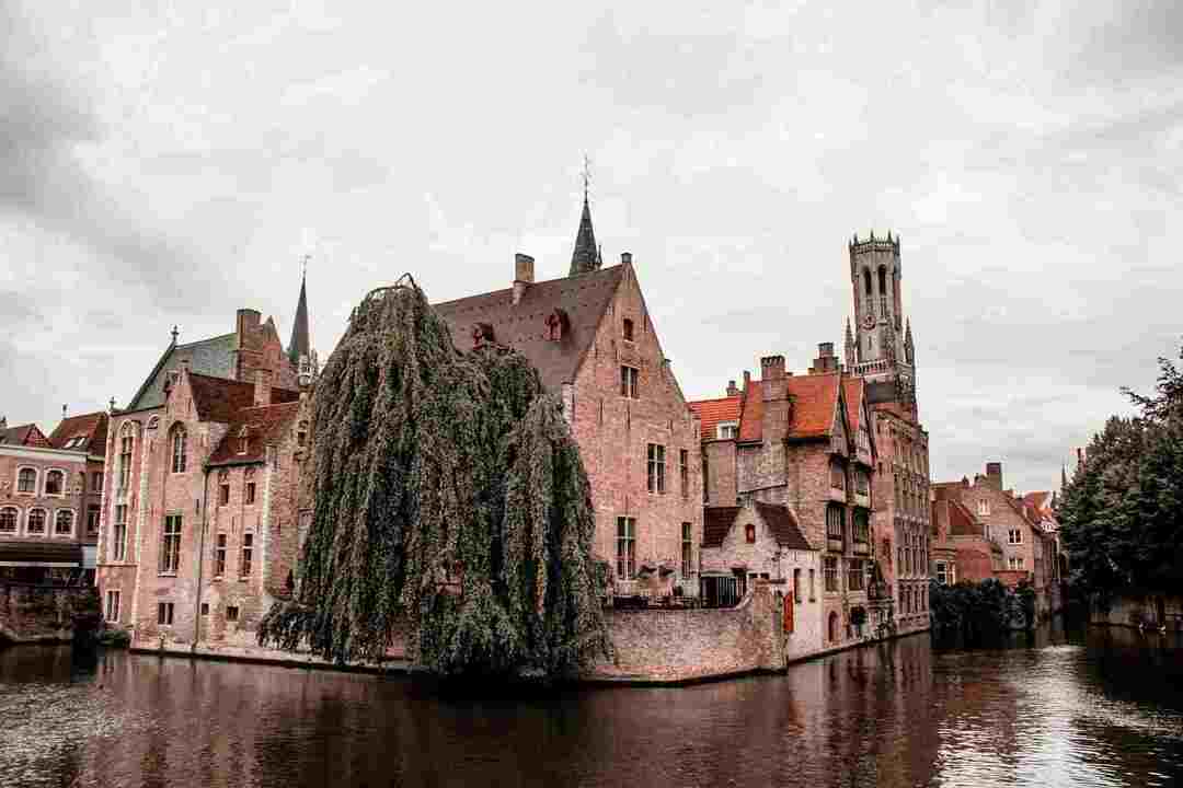 Brugge'i ajalooline keskus faktid, mida peaksite teadma
