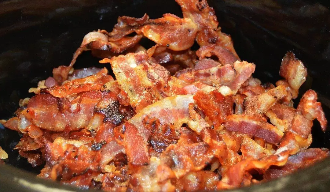 Bacon har några viktiga näringsämnen.