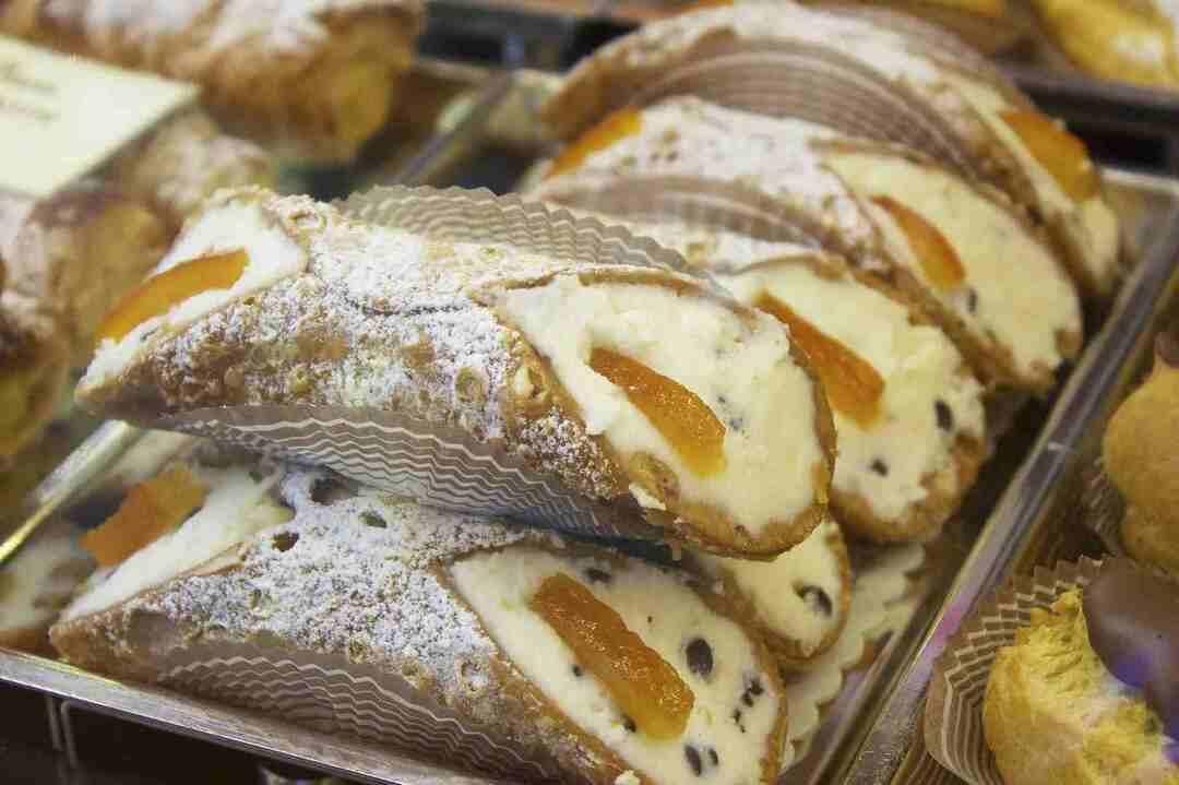Fakty żywieniowe Cannoli Poznaj niespotykane szczegóły dotyczące tego deseru