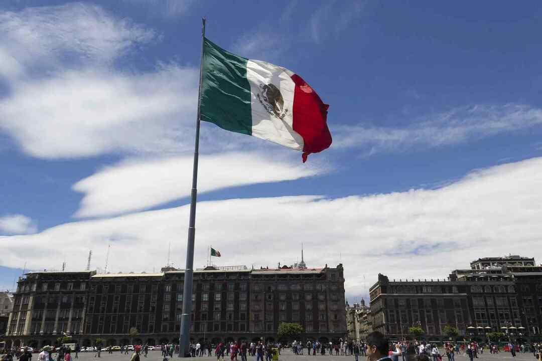 Faktid Mehhiko lipu kohta Lisateavet Tricolori ametliku lipu kohta