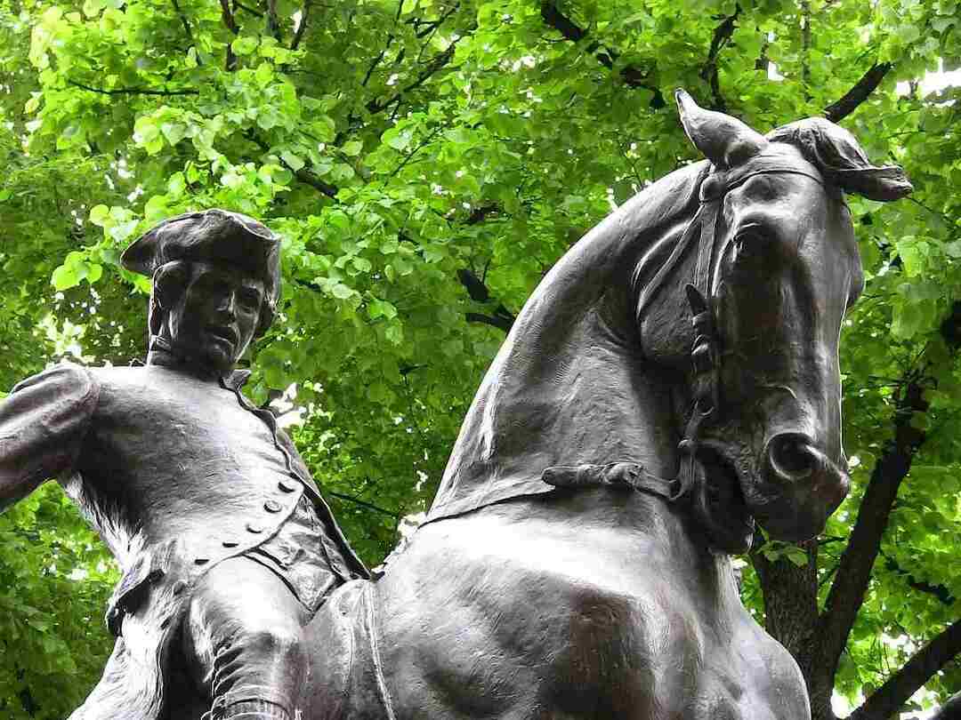 Kuka oli Paul Revere Lue lisää amerikkalaisesta sankarista