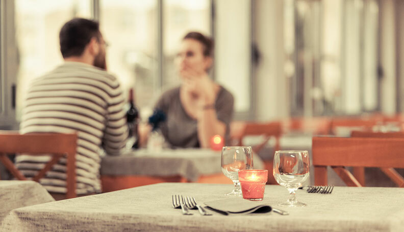 Hvordan få en fantastisk første date med en online match