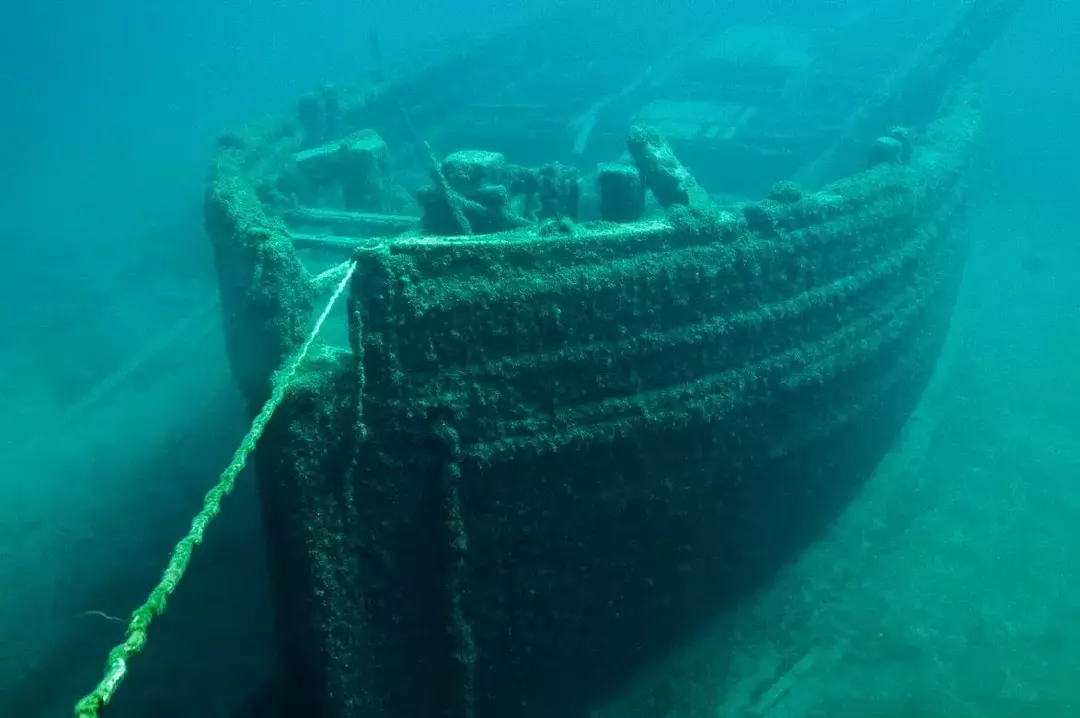 Proč se Titanic potopil? Jak studená byla voda, když se Titanic potopil?
